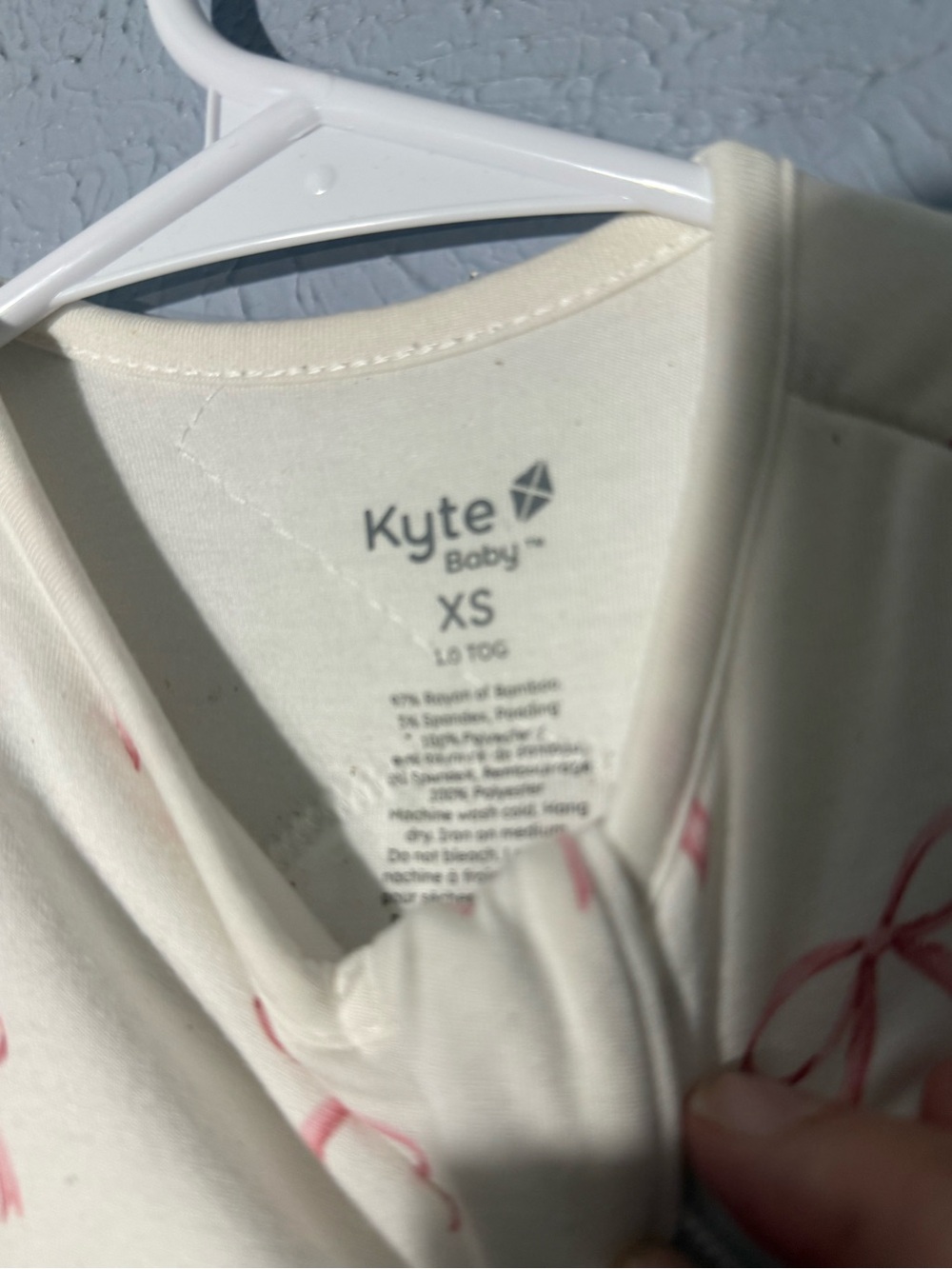 Kyte BABY Sleep Sack swaddle with Pink Bow Print - Picture 2 of 10